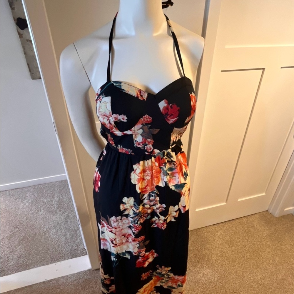 Chic Floral Black Maxi Dress